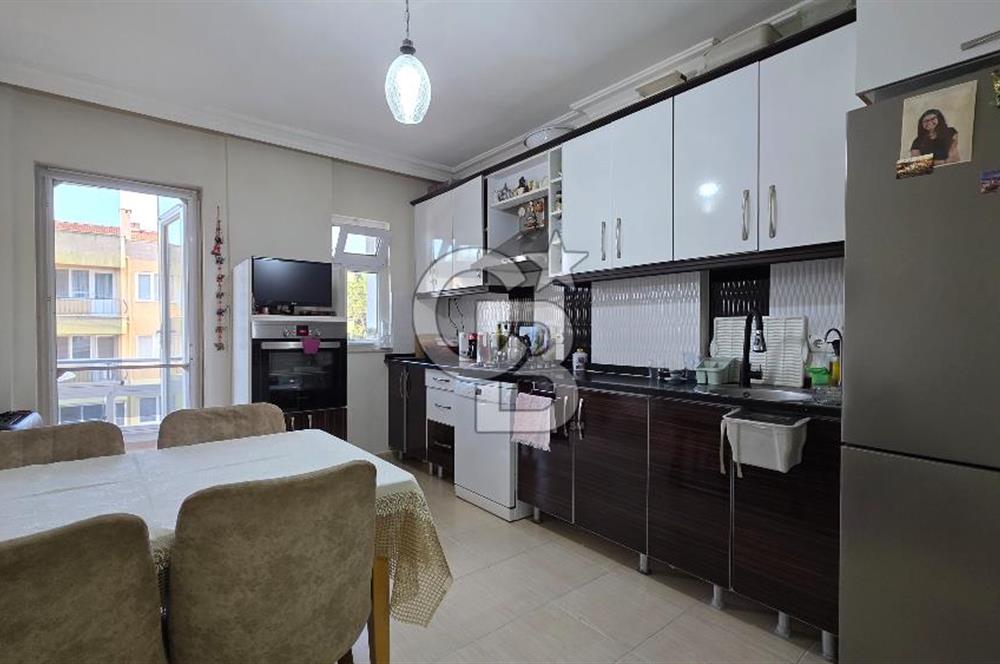 Ayvalık Sarımsaklı Merkez'de Satılık Geniş 3+1 Daire 