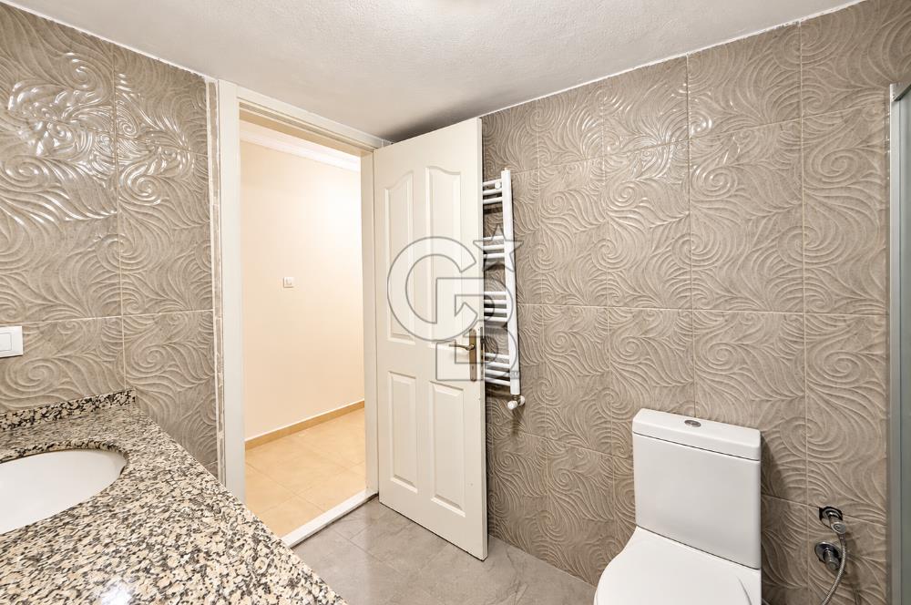 BORNOVA’NIN MERKEZİNDE AŞIK VEYSEL PARKI MANZARALI SATILIK DAİRE