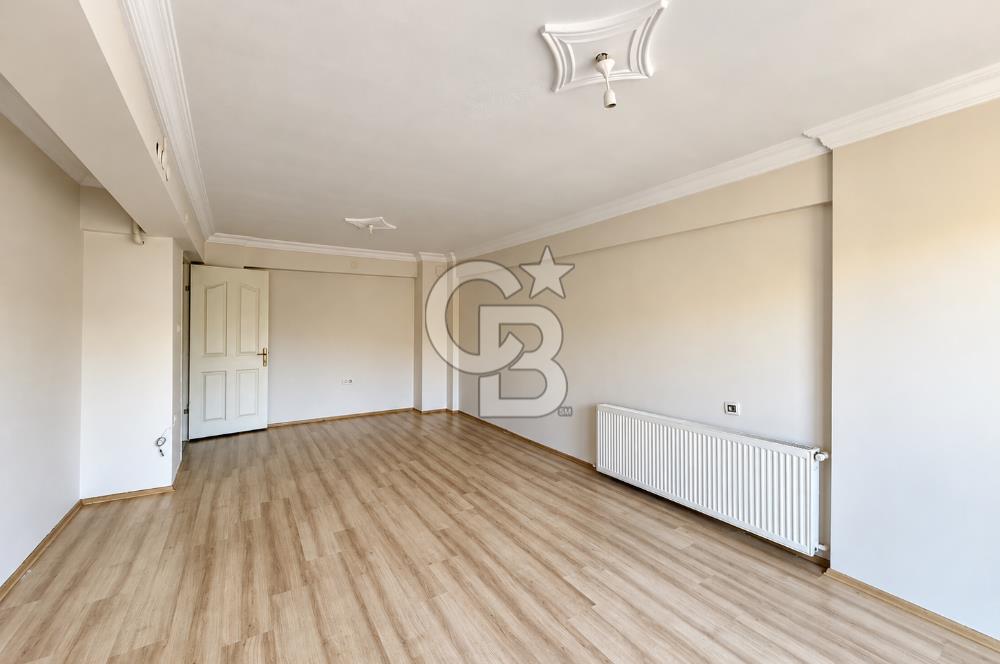 BORNOVA’NIN MERKEZİNDE AŞIK VEYSEL PARKI MANZARALI SATILIK DAİRE
