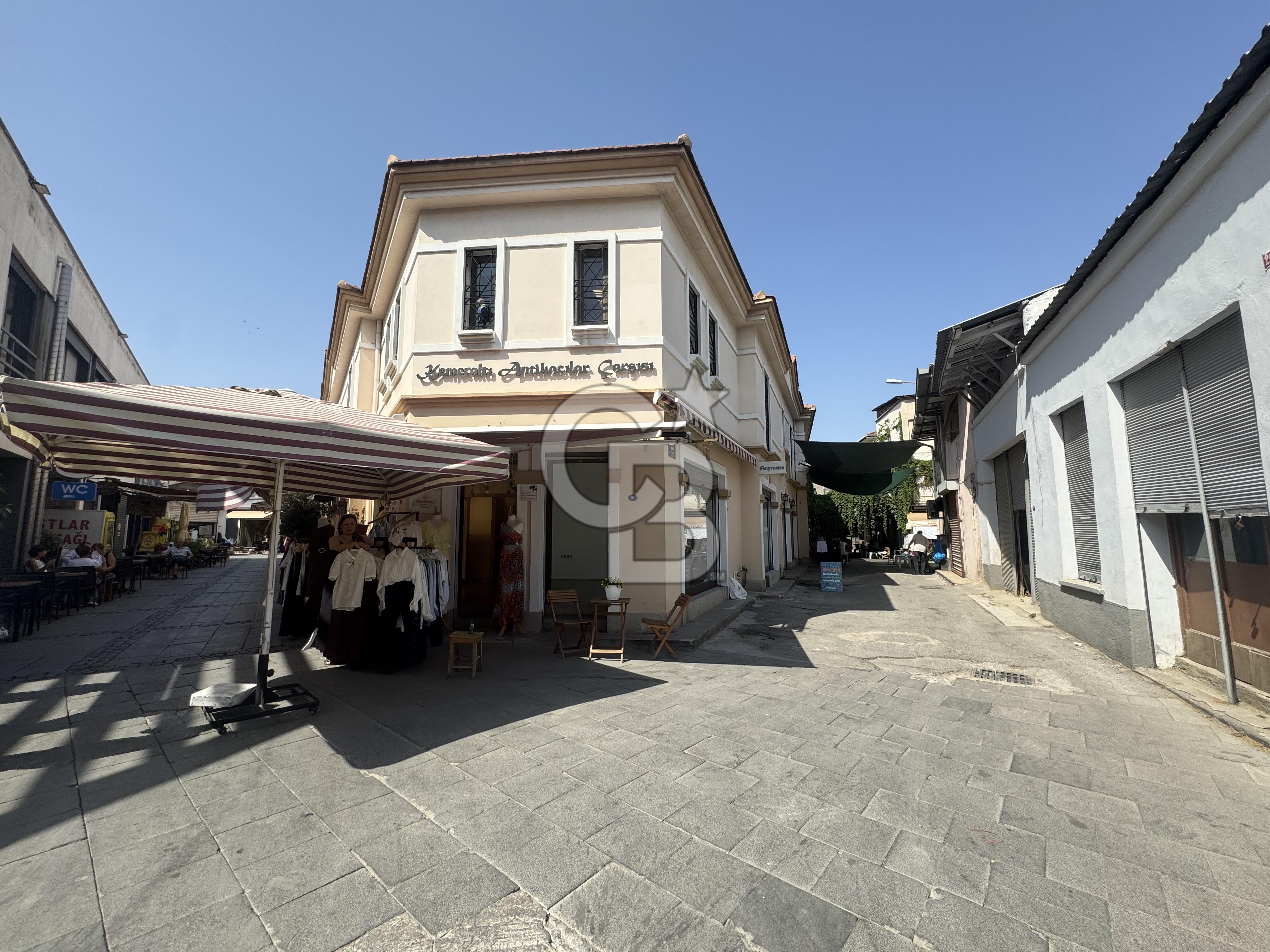 İZMİR, KEMERALTI, ANTİKACILAR ÇARŞISI 40 M2 KİRALIK DÜKKAN