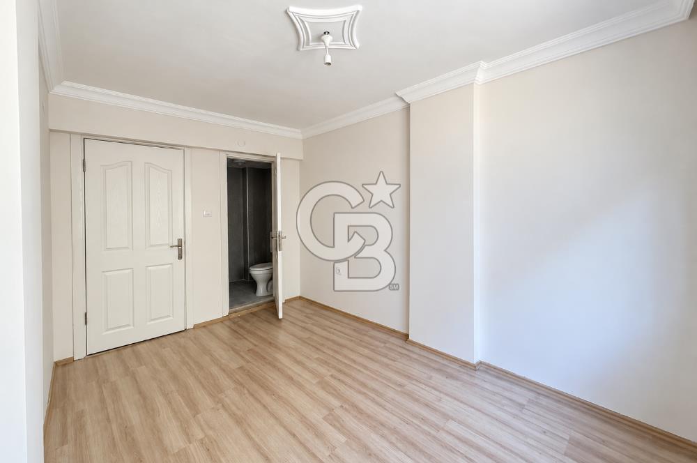 BORNOVA’NIN MERKEZİNDE AŞIK VEYSEL PARKI MANZARALI SATILIK DAİRE