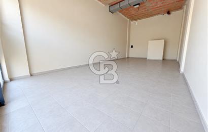 SULTANBEYLİ HAYAT ÇARŞIDA 76 M² VİTRİNLİ KİRALIK DÜKKÂN