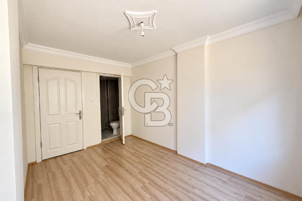 BORNOVA’NIN MERKEZİNDE AŞIK VEYSEL PARKI MANZARALI KİRALIK DAİRE