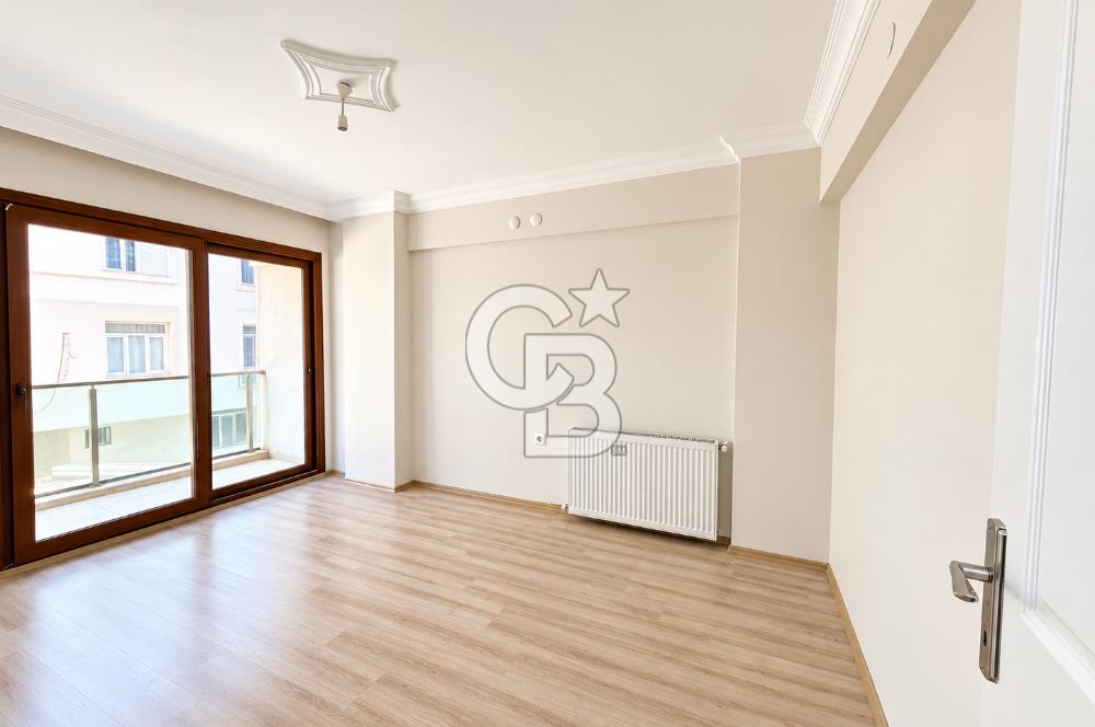 BORNOVA’NIN MERKEZİNDE AŞIK VEYSEL PARKI MANZARALI SATILIK DAİRE