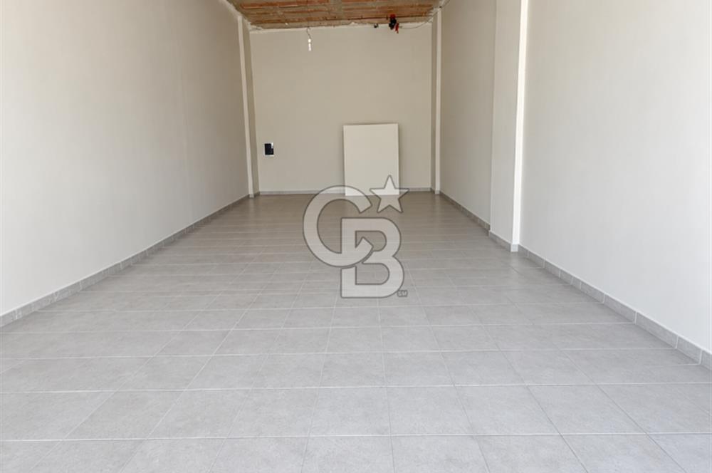 SULTANBEYLİ HAYAT ÇARŞIDA 76 M² VİTRİNLİ KİRALIK DÜKKÂN