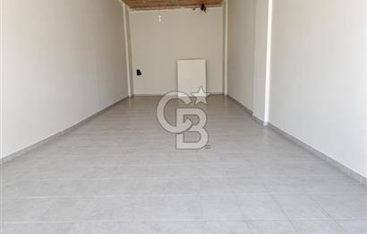 SULTANBEYLİ HAYAT ÇARŞIDA 76 M² VİTRİNLİ KİRALIK DÜKKÂN