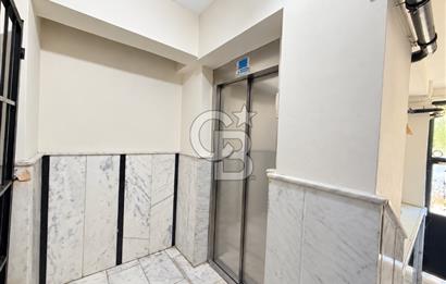 BORNOVA’NIN MERKEZİNDE AŞIK VEYSEL PARKI MANZARALI KİRALIK DAİRE