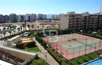 Karşıyaka Mavişehir Park Yaşam Eşyalı 1+1 Satılık Daire