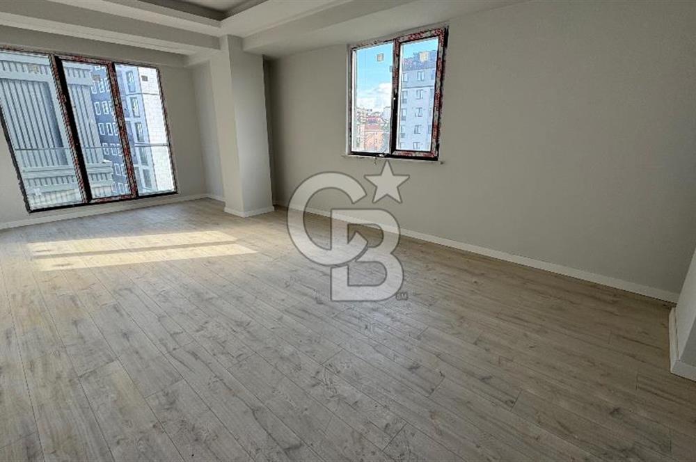 SULTANBEYLİ'NİN MERKEZİNDE MODERN BUTİK PROJEDE SATILIK 3+1