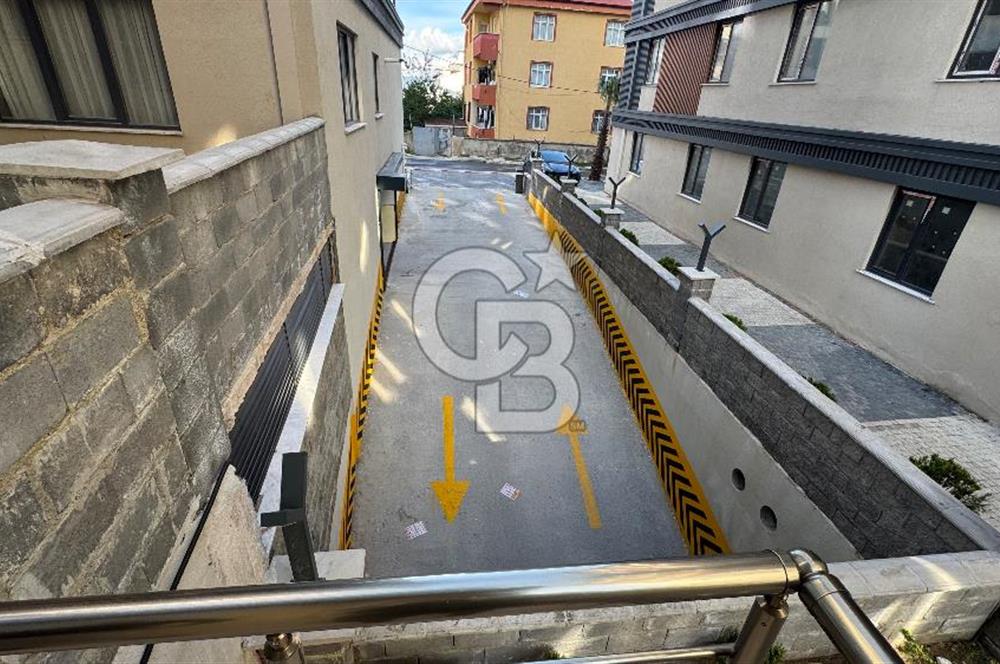 SULTANBEYLİ'NİN MERKEZİNDE MODERN BUTİK PROJEDE SATILIK 3+1