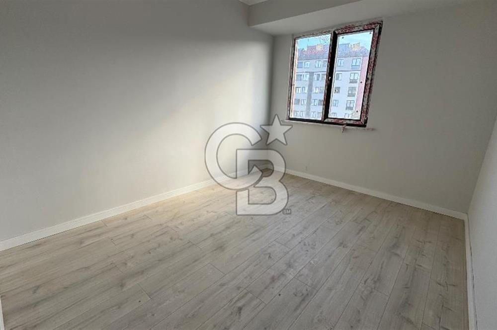 SULTANBEYLİ'NİN MERKEZİNDE MODERN BUTİK PROJEDE SATILIK 3+1