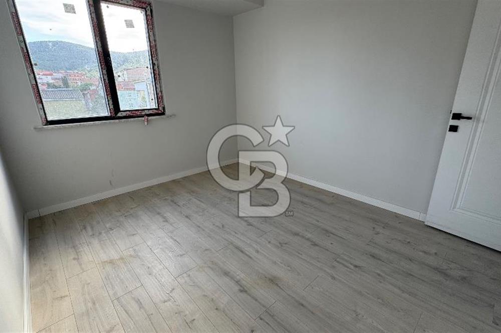 SULTANBEYLİ'NİN MERKEZİNDE MODERN BUTİK PROJEDE SATILIK 3+1