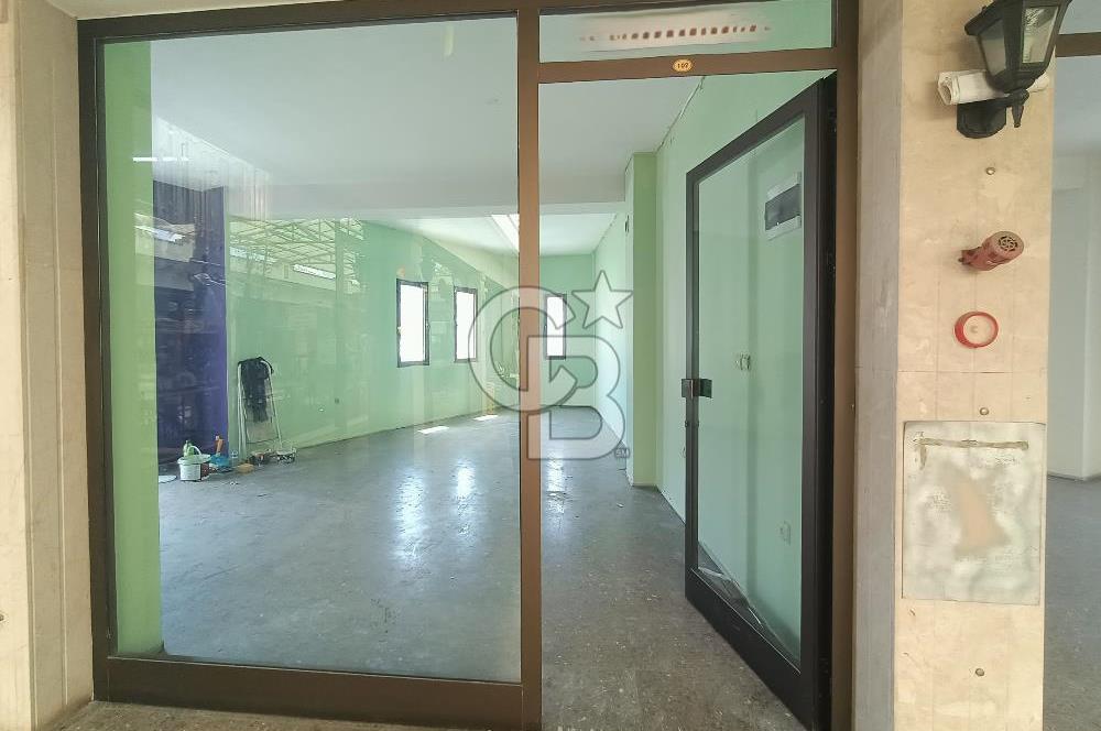 İZMİR, KEMERALTI, ANTİKACILAR ÇARŞISI SU BAĞLANTILI 39 M2 DÜKKAN