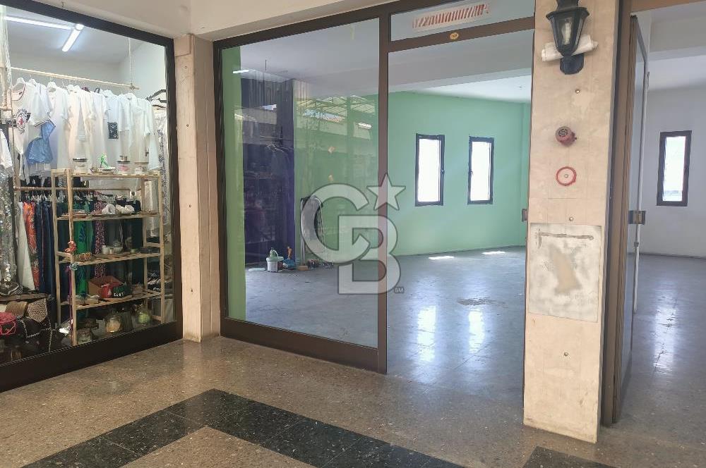 İZMİR, KEMERALTI, ANTİKACILAR ÇARŞISI SU BAĞLANTILI 39 M2 DÜKKAN