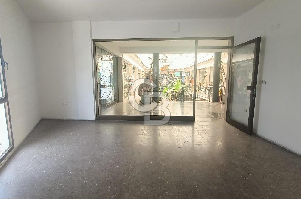 İZMİR, KEMERALTI, ANTİKACILAR ÇARŞISI 40 M2 KİRALIK DÜKKAN