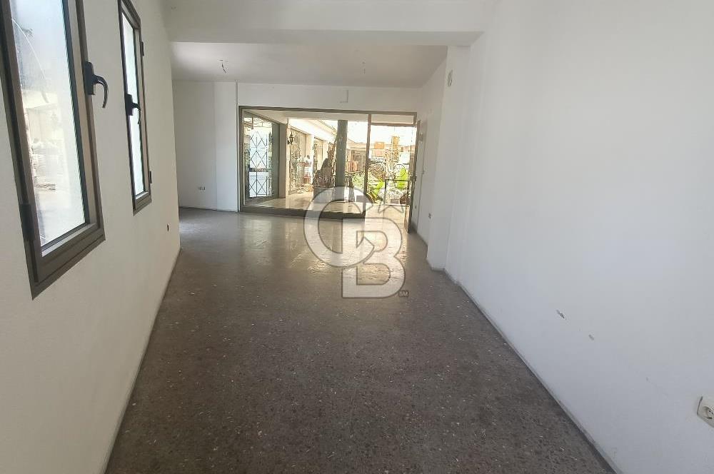 İZMİR, KEMERALTI, ANTİKACILAR ÇARŞISI 40 M2 KİRALIK DÜKKAN