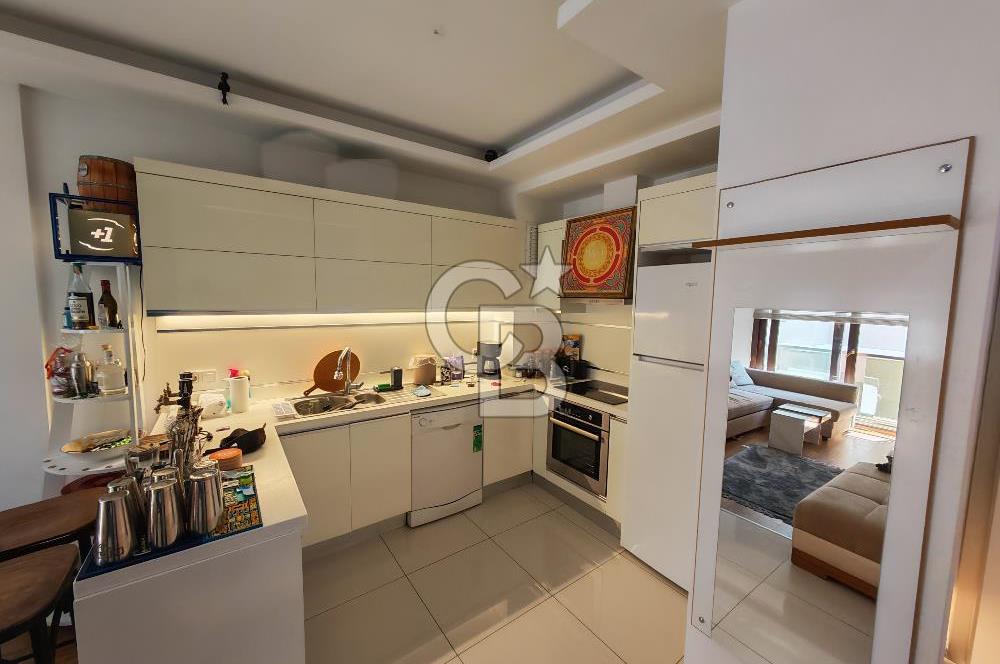 Karşıyaka Yalı Mahallesi Mavişehir Elara Sitesi Eşyalı 1+1 Satılık Daire