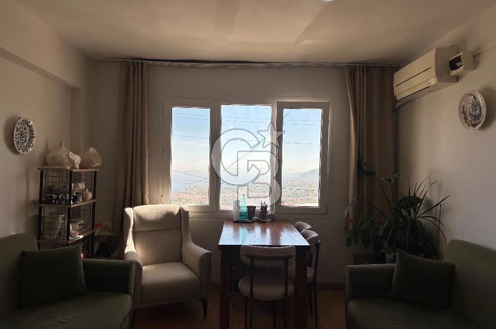   KARABURUN MERKEZDE PANORAMİK DENİZ MANZARALI, ÖZEL BAHÇELİ 2+1 DAİRE