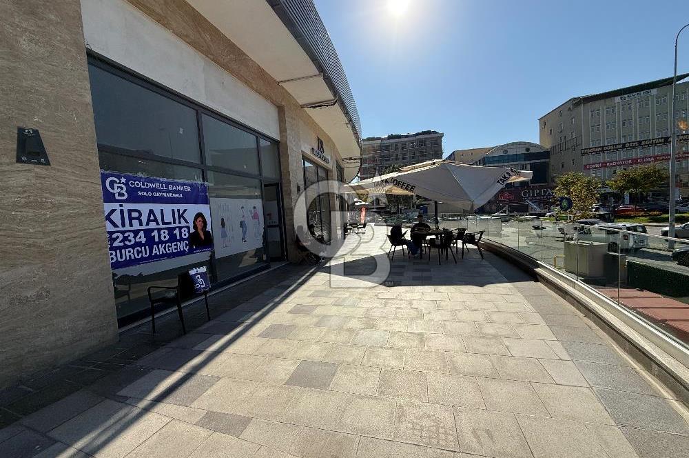 SULTANBEYLİ HAYAT ÇARŞIDA 76 M² VİTRİNLİ KİRALIK DÜKKÂN