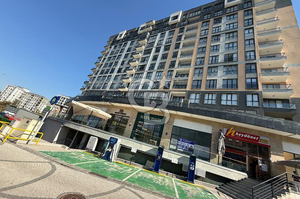 SULTANBEYLİ HAYAT ÇARŞIDA 76 M² VİTRİNLİ KİRALIK DÜKKÂN