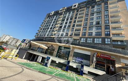 SULTANBEYLİ HAYAT ÇARŞIDA 76 M² VİTRİNLİ KİRALIK DÜKKÂN