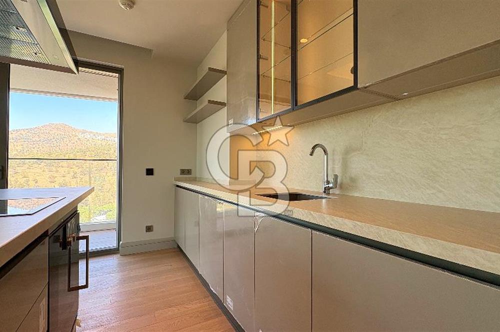Neva Yalı'da Satılık 1+1 Deniz ve Şehir Manzaralı Daire