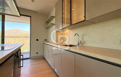 Neva Yalı'da Satılık 1+1 Deniz ve Şehir Manzaralı Daire