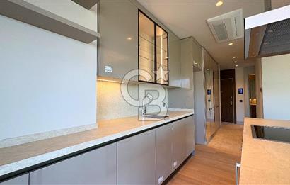 Neva Yalı'da Satılık 1+1 Deniz ve Şehir Manzaralı Daire