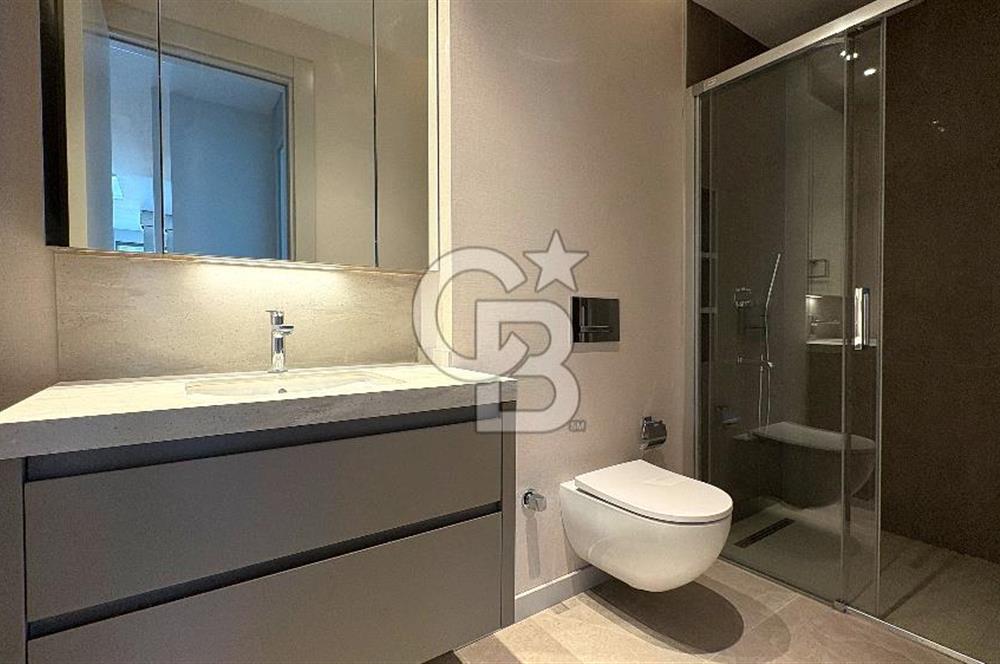 Neva Yalı'da Satılık 1+1 Deniz ve Şehir Manzaralı Daire