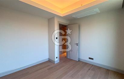 Neva Yalı'da Satılık 1+1 Deniz ve Şehir Manzaralı Daire