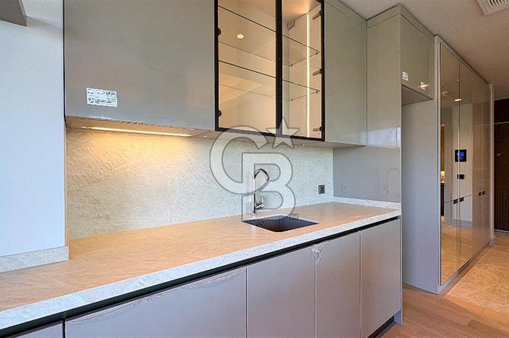 Neva Yalı'da Satılık 1+1 Deniz ve Şehir Manzaralı Daire