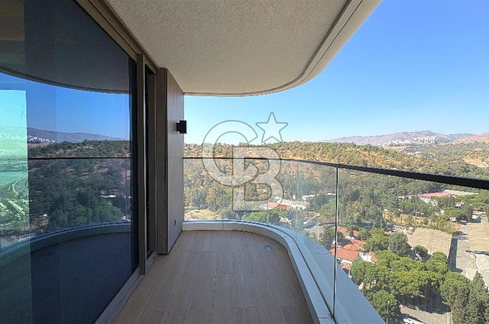 Neva Yalı'da Satılık 1+1 Deniz ve Şehir Manzaralı Daire