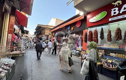 KEMERALTI'NDA 4 KATLI ASANSÖRLÜ,720 M² KAPALI ALANLI TİCARİ BİNA