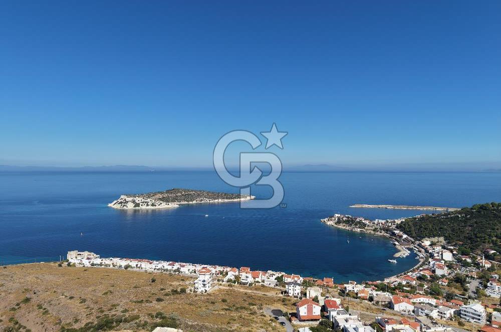   KARABURUN MERKEZDE PANORAMİK DENİZ MANZARALI, ÖZEL BAHÇELİ 2+1 DAİRE