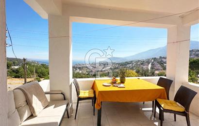   KARABURUN MERKEZDE PANORAMİK DENİZ MANZARALI, ÖZEL BAHÇELİ 2+1 DAİRE