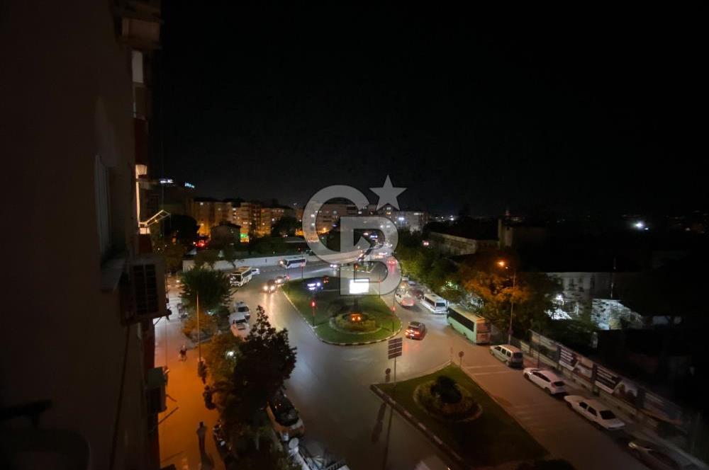 MANİSA ŞEHİTLER CADDESİ ÇİFT CEPHE TADİLATLI GENİŞ MANZARALI 3+1 SATILIK 