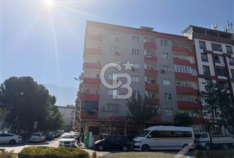 MANİSA ŞEHİTLER CADDESİ ÇİFT CEPHE TADİLATLI GENİŞ MANZARALI 3+1 SATILIK  - 1 - 377018