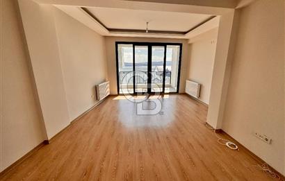 KARŞIYAKA NALDÖKEN‘DE LEBIDERYA DENIZ MANZARALI DAİRE