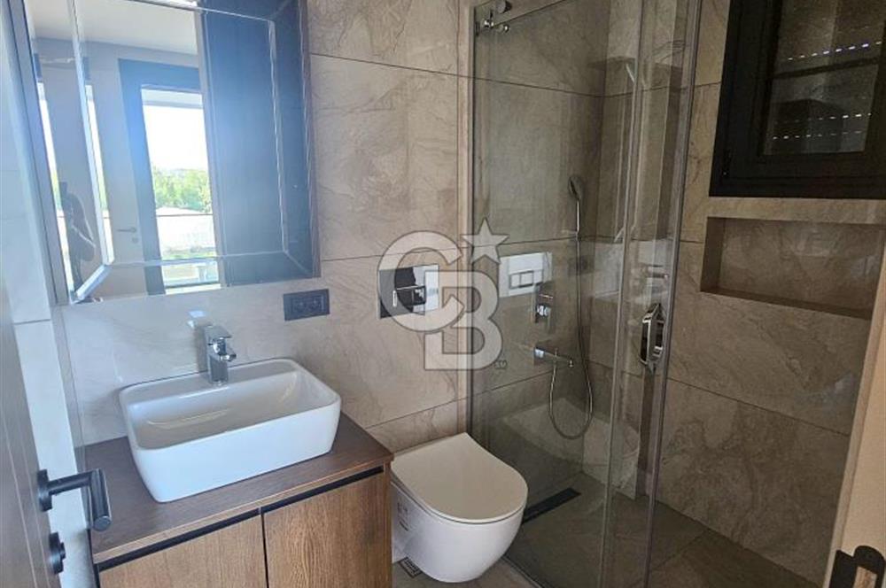 Urla Kuşçular 1.750 m² Arsa Payı İçinde Satılık 5+1 Lüks Villa