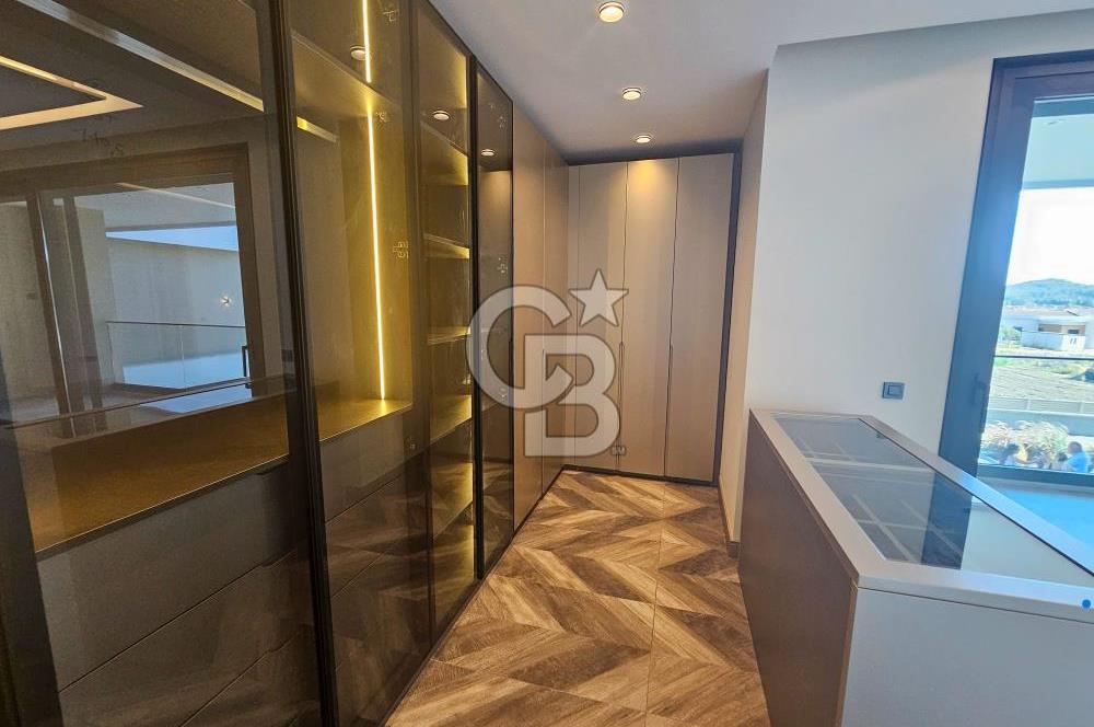 Urla Kuşçular 1.750 m² Arsa Payı İçinde Satılık 5+1 Lüks Villa