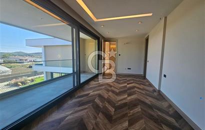 Urla Kuşçular 1.750 m² Arsa Payı İçinde Satılık 5+1 Lüks Villa