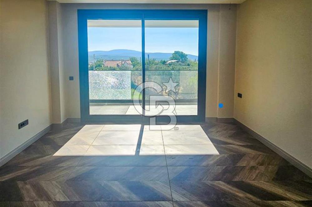 Urla Kuşçular 1.750 m² Arsa Payı İçinde Satılık 5+1 Lüks Villa
