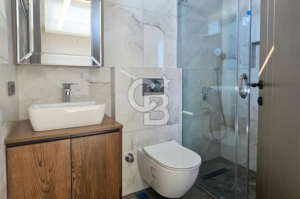 Urla Kuşçular 1.750 m² Arsa Payı İçinde Satılık 5+1 Lüks Villa