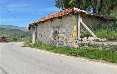 İzmir Bergama Kırcalar Ana Yol Üzerinde Satılık Müstakil Ev