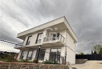 SAPANCA ÜNLÜCE DE KESİNTİSİZ GÖL MANZARALI VİLLA - 1 - 377013