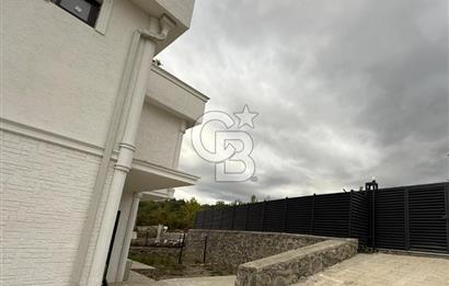 SAPANCA ÜNLÜCE DE KESİNTİSİZ GÖL MANZARALI VİLLA