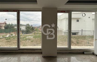 SAPANCA ÜNLÜCE DE KESİNTİSİZ GÖL MANZARALI VİLLA