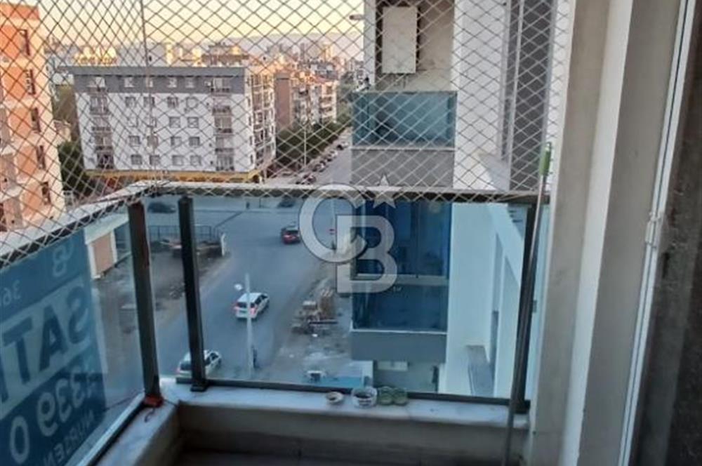 ÇİĞLİ İNÖNÜ BİNTAŞ PARK EVLERİ’NDE ÇİFT BALKONLU SATILIK 75 m² 2+0 DAİRE