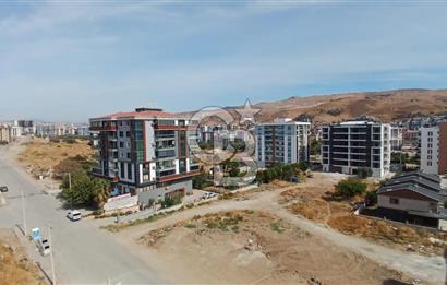 ÇİĞLİ İNÖNÜ BİNTAŞ PARK EVLERİ’NDE ÇİFT BALKONLU SATILIK 75 m² 2+0 DAİRE
