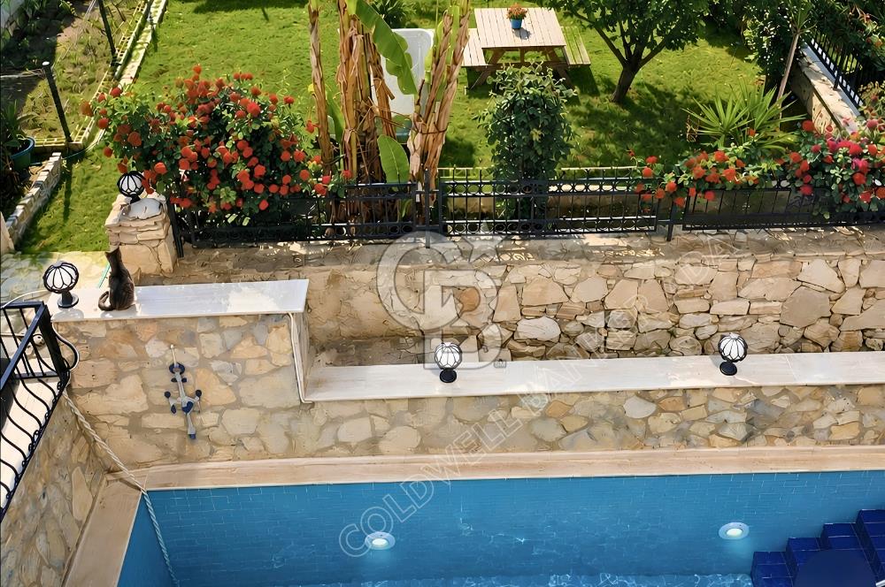 Coldwell Banker Güvencesiyle Merkezi Konumda Satılık 3+1 Villa